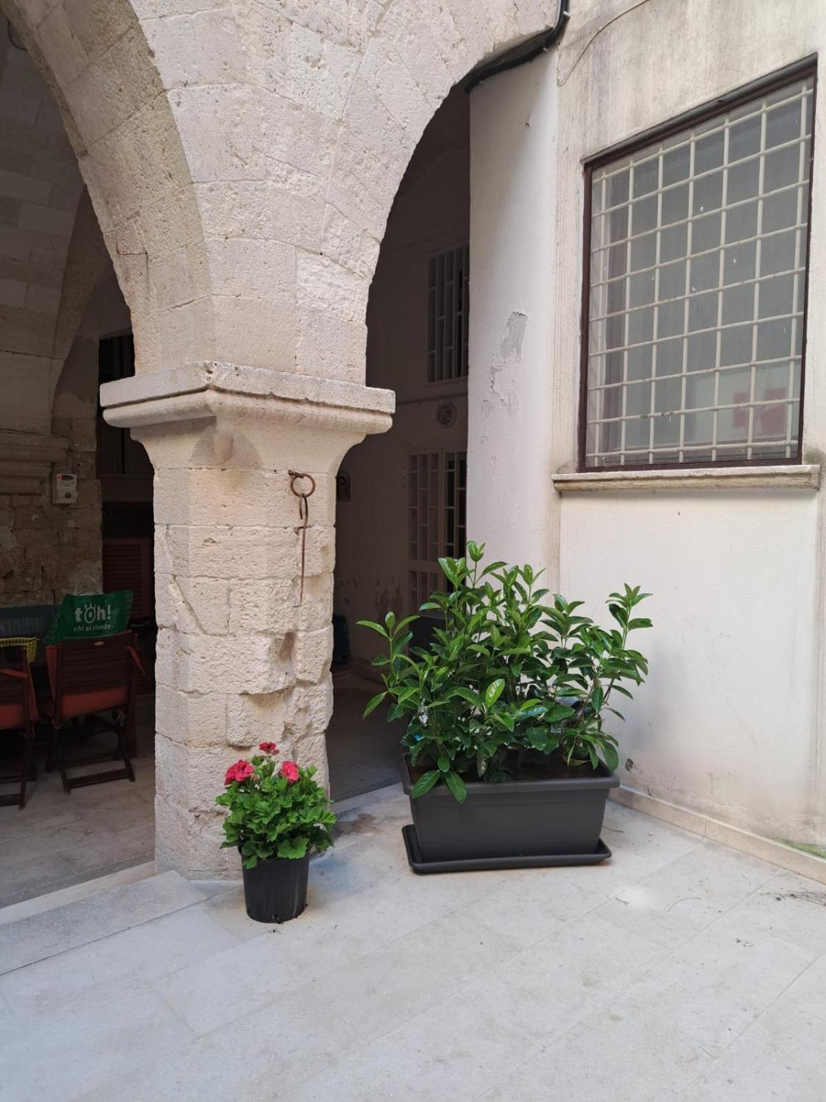 Il Cortiletto Apartment Bari Exterior foto